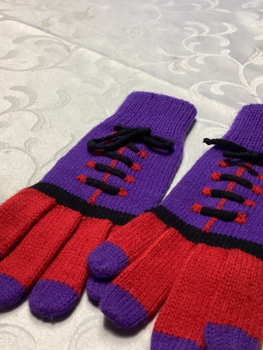 WOMENS funky winter gloves RAINBOWS OF COLOR. FUN ITEM